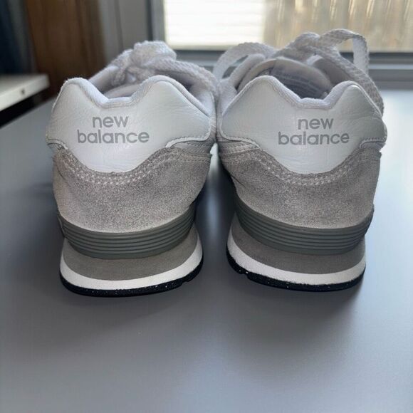 New Balance 574 Kids Casual Sneakers gray white size 3 - Picture 8 of 11